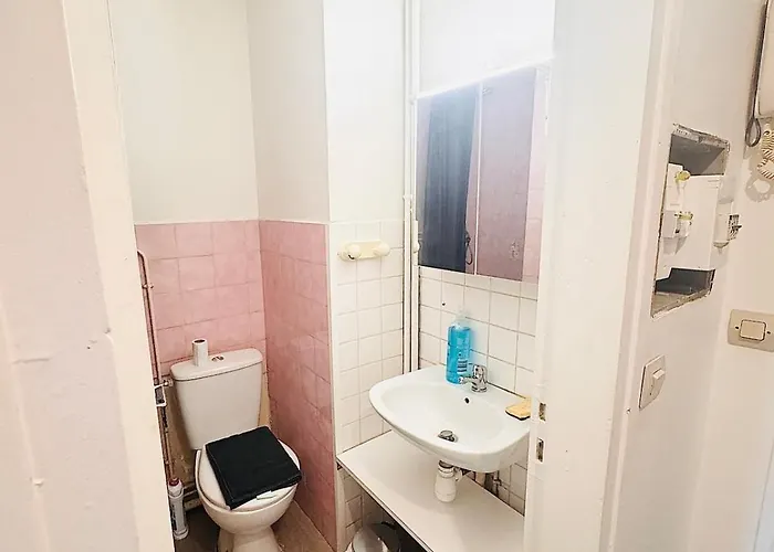 Pour 2 Pres De La Gare *